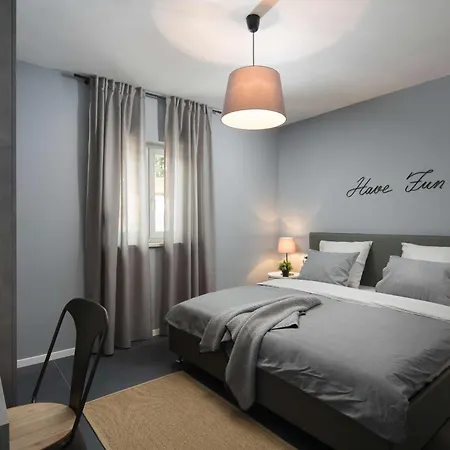 別荘 Fabiana, A Luxurious And Spacious Villa, Few Minutes From The *