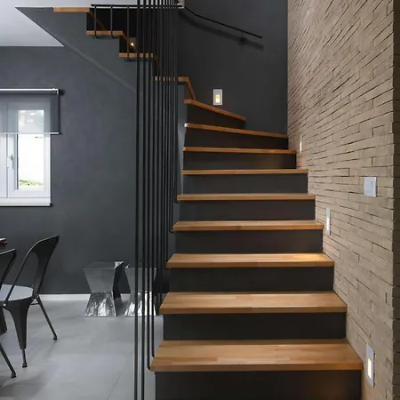 別荘 Fabiana, A Luxurious And Spacious Villa, Few Minutes From The *