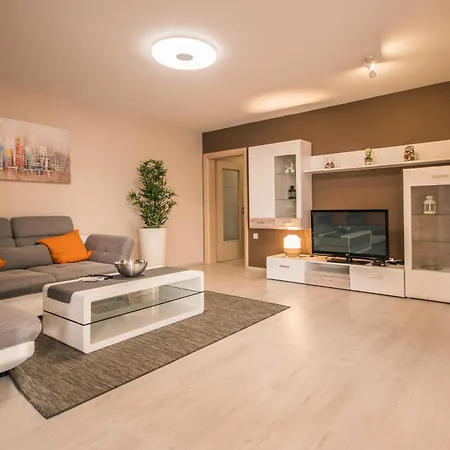 Fabiana, A Luxurious And Spacious Villa, Few Minutes From The